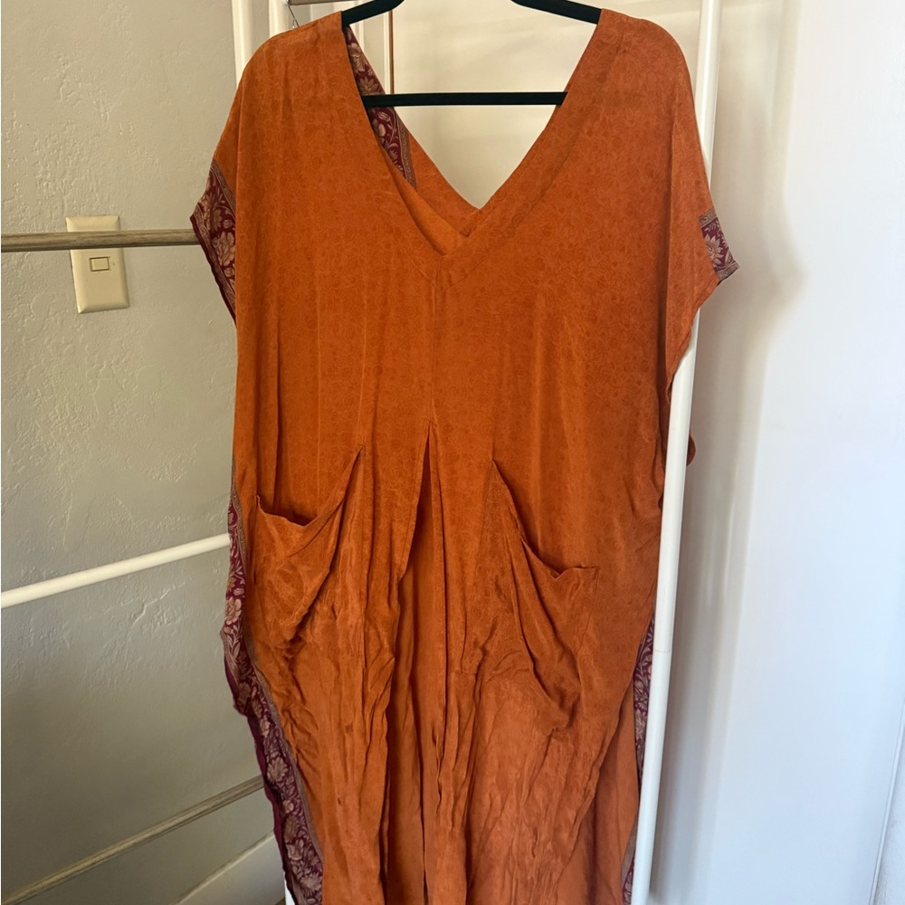 Rust V-Neck Women's Tunic Top with Side Pattern